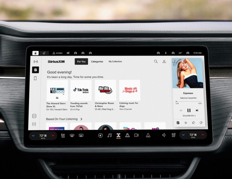 Rivian EV akhirnya mendapatkan YouTube, Google Cast, dan SiriusXM