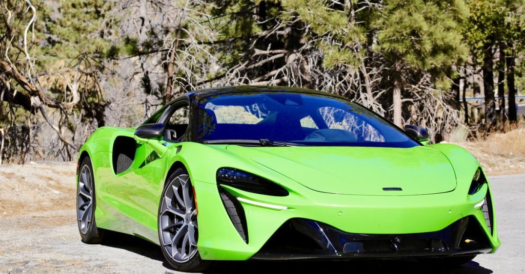 Ulasan McLaren Artura: plug-in hybrid untuk 1 persen