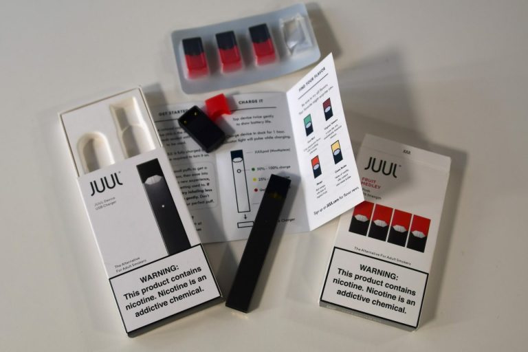 Altria mengatakan produk-produk e-vape palsu melukai pandangan bisnisnya