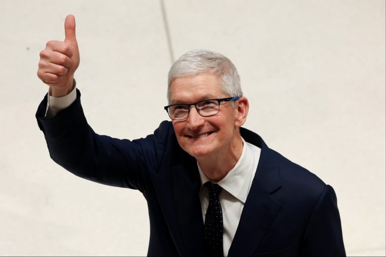 Berapa Banyak Kompensasi CEO Apple Tim Cook pada tahun 2024: Laporan