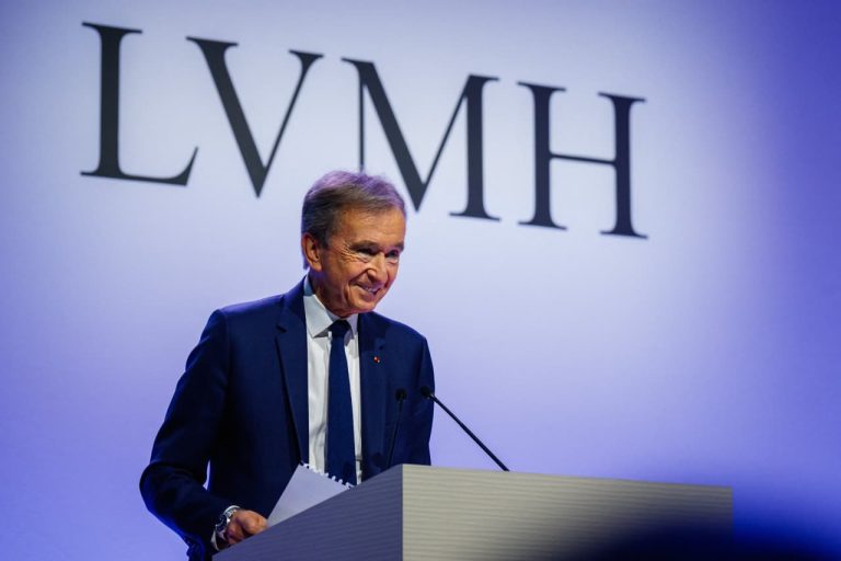 Bernard Arnault meluncur ke orang yang paling kaya di dunia setelah kekecewaan LVMH