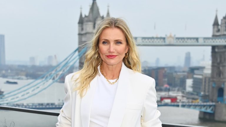 Cameron Diaz mengatakan dia akan menjadi ‘bodoh’ jika tetap pensiun dari dunia akting