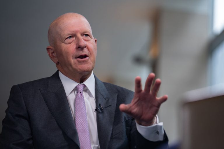 David Solomon dari Goldman Sachs meminta perusahaan rintisan untuk mempertimbangkan kembali go public