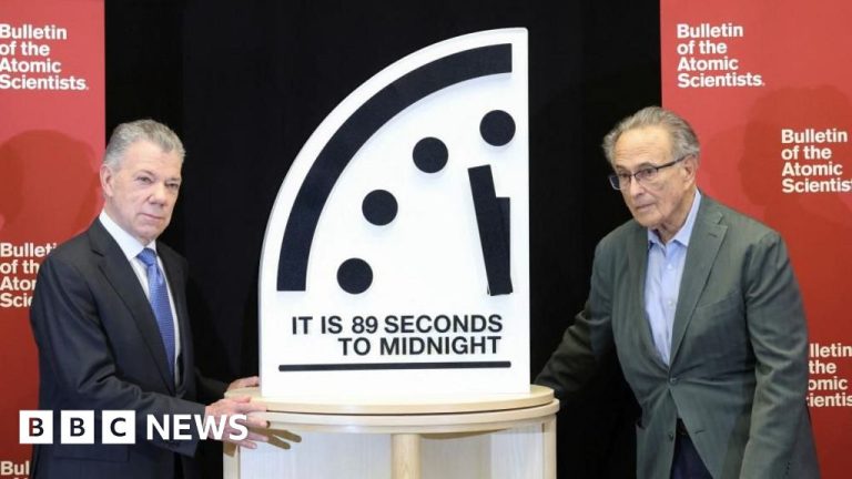 ‘Doomsday Clock’ bergerak paling dekat dengan kehancuran umat manusia