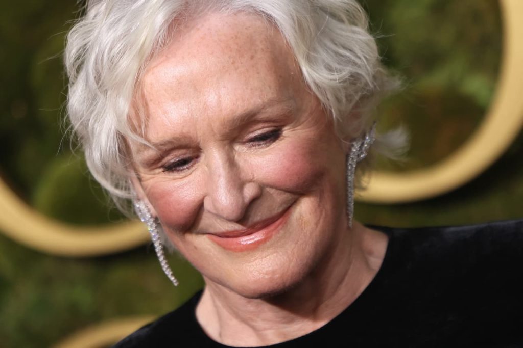 ‘Hari ini rumah saya di Bozeman’: Glenn Close tinggal di sebuah rumah sederhana tahun 1892 di Montana dan sedang membangun tempat perlindungan keluarga Zen