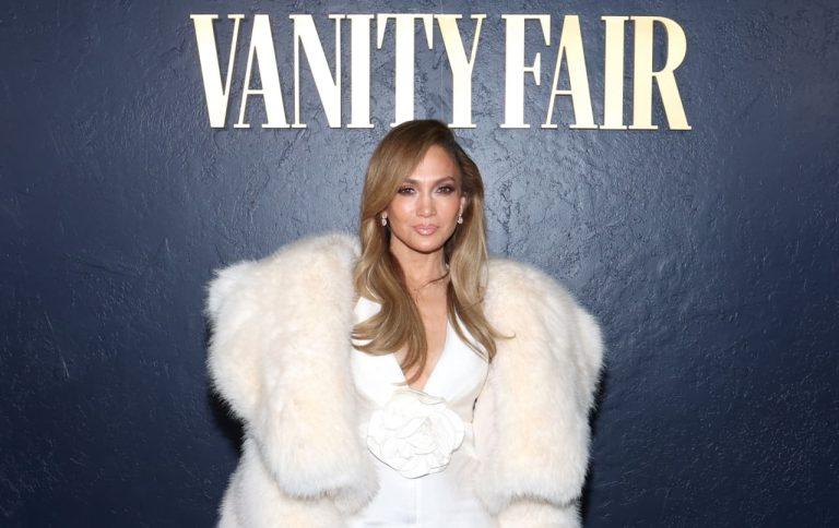 Jennifer Lopez dan Ben Affleck akan membagi hasil properti senilai  juta yang telah dipasarkan selama 6 bulan