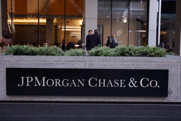 Karyawan JPMorgan Kecewa Dengan Cek Bonus 2024: Laporkan