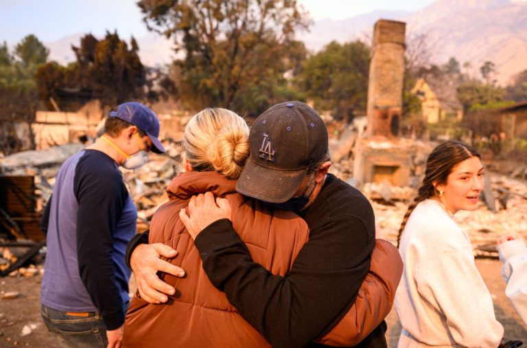 Klaim pengangguran meningkat pada minggu terakhir, sebagian disebabkan oleh kebakaran hutan di California