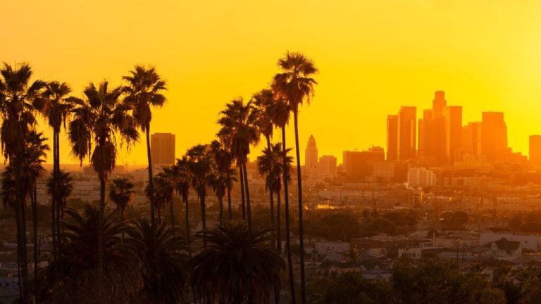 Rumah Kedua yang Kosong Bisa Menjadi Penyelamat Bagi Pengungsi Los Angeles