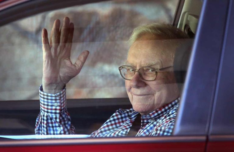 Buffett’s Berkshire Hathaway membeli lebih banyak stok Sirius XM karena terus memantul