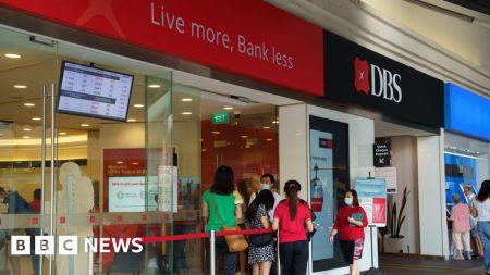 DBS bank terbesar Singapura untuk memotong 4.000 peran saat merangkul AI