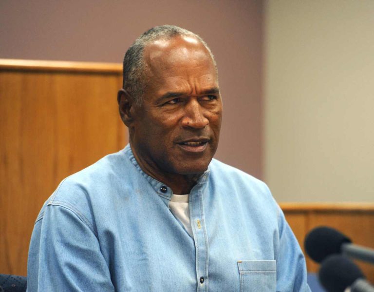 Estate OJ Simpson menuntut putranya Justin atas kepemilikan $ 835K LAS VEGAS HOME