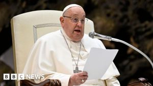 Kondisi Paus Francis sedikit membaik, kata Vatikan