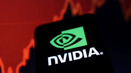 Nvidia memperingatkan persaingan dari Huawei Tiongkok, terlepas dari sanksi AS