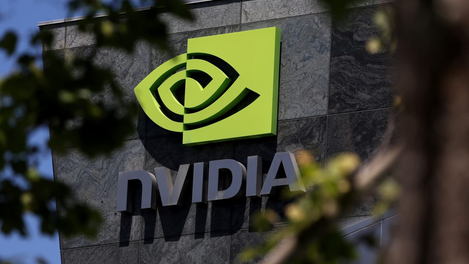 Nvidia merosot dan Trump mengkonfirmasi tarif