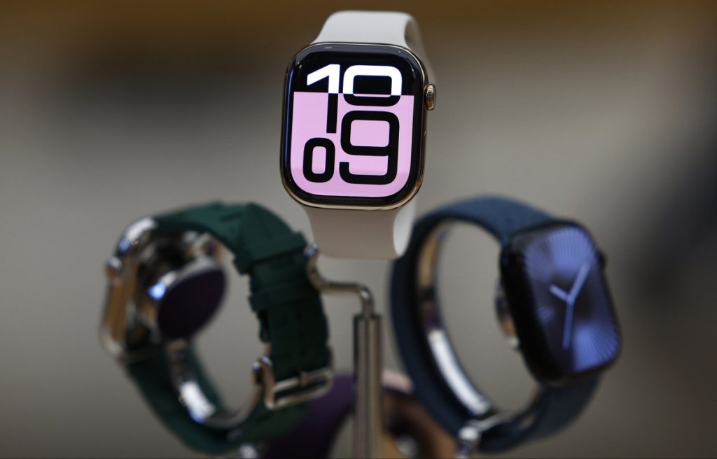 Pengiriman Apple Watch Surge di India