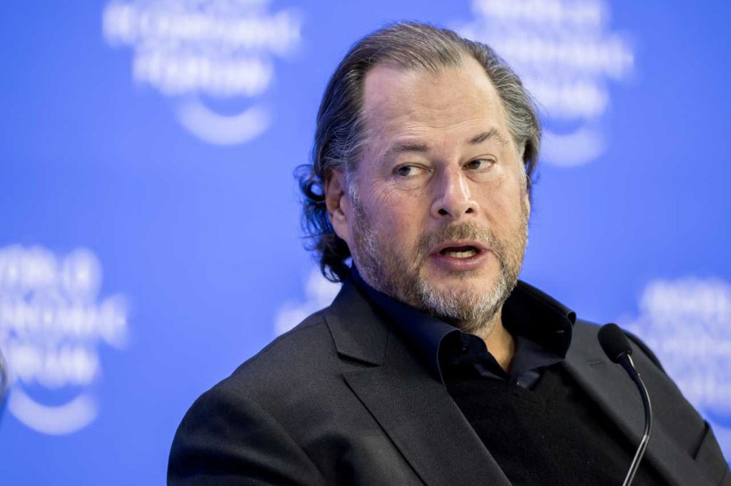 Salesforce Stock Slide sebagai perkiraan setahun penuh muncul pendek