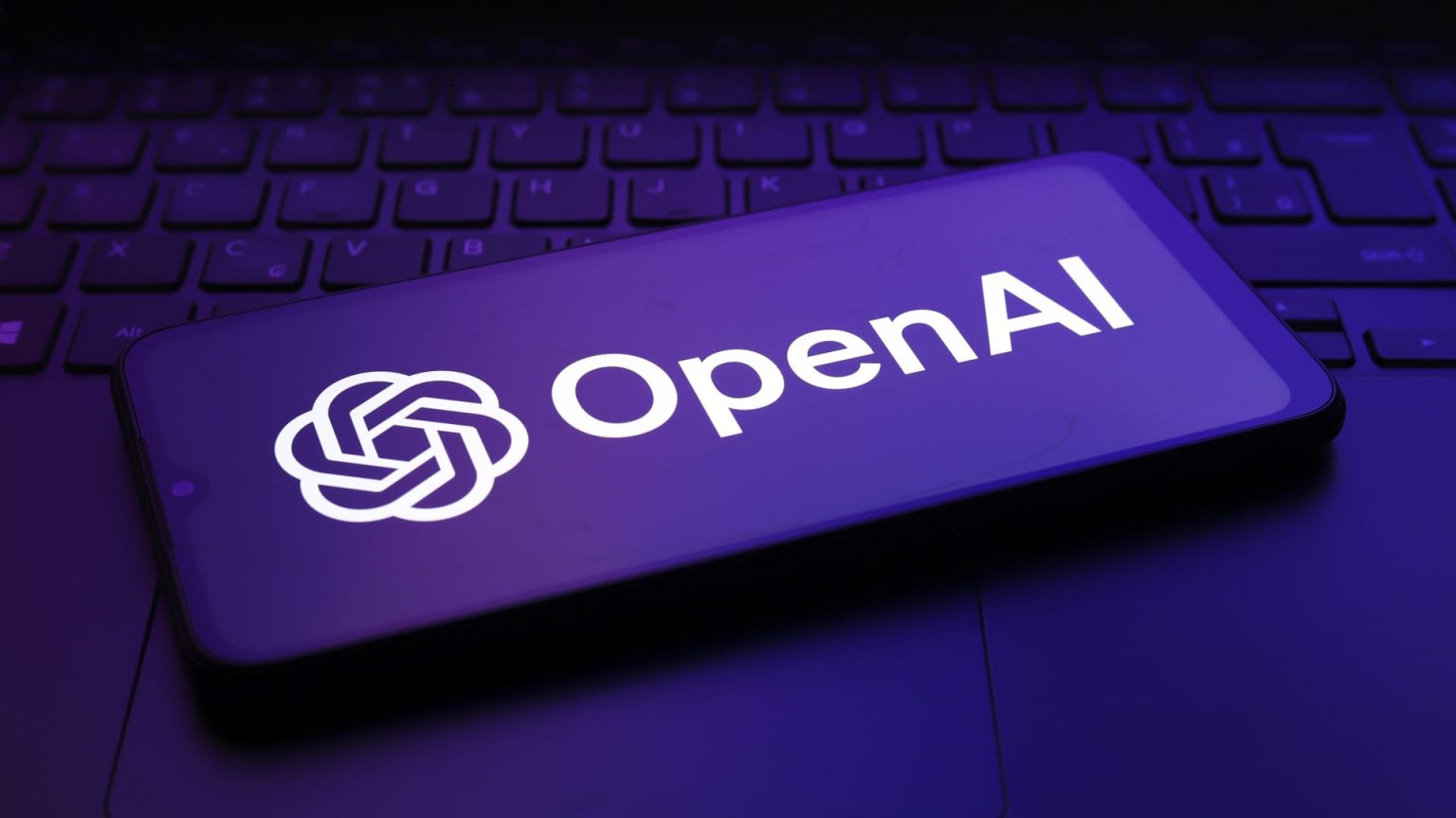 SoftBank berkomitmen untuk usaha patungan dengan openai