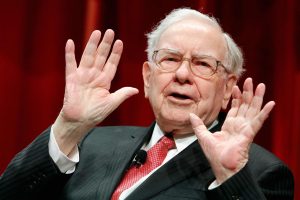 Warren Buffett menunggu ‘ayunan liar’ ke sisi negatifnya, kata veteran Berkshire Watcher