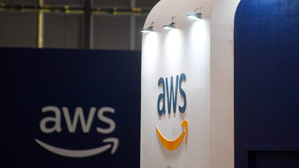 Amazon dilaporkan membentuk grup AI agen baru