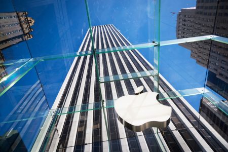 Apple dan NVIDIA memimpin kecelakaan teknologi Senin senilai $ 750 miliar. Cara bermain akibatnya.