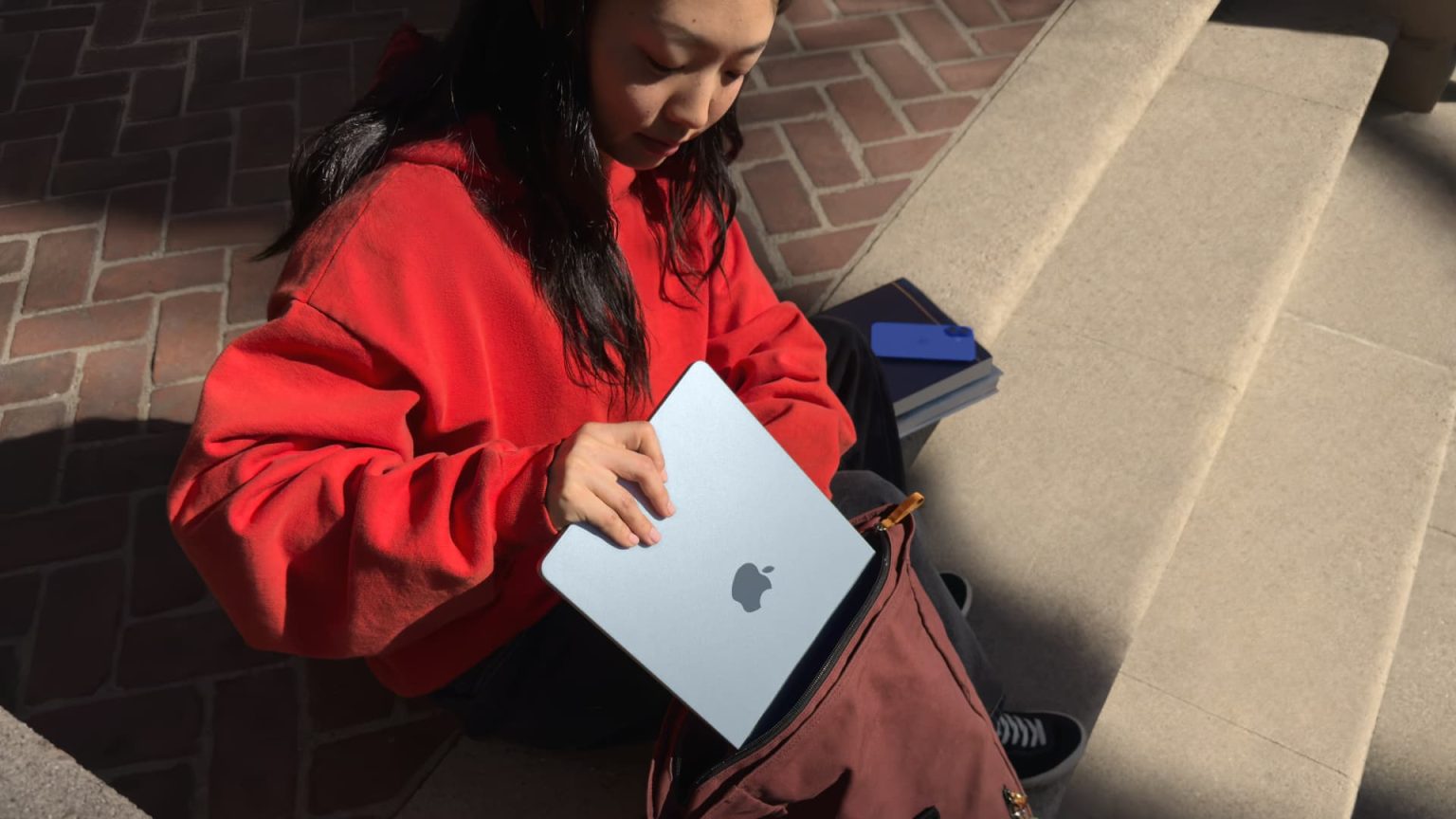 Apple meluncurkan model MacBook Air dengan potongan harga $ 100 meskipun tarif