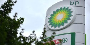 CEO BP dianugerahi tidak ada pembayaran bonus dari kinerja keuangan raksasa minyak