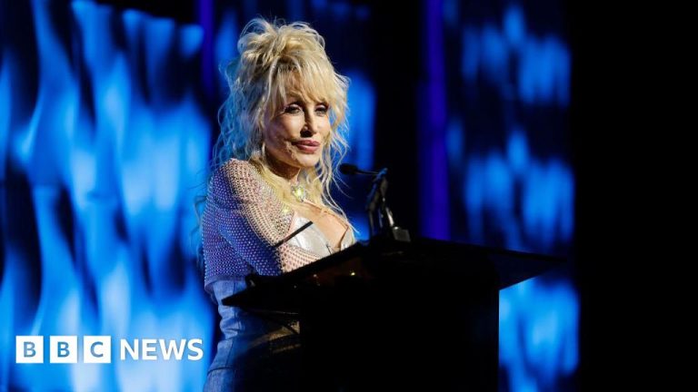 Dolly Parton merilis lagu baru untuk menghormati almarhum suaminya Carl Thomas Dean