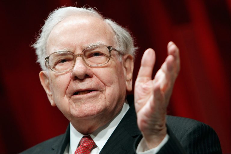 Khawatir tentang pasar? Begini cara Warren Buffett, Ray Dalio, dan Harvard University melindungi portofolio mereka