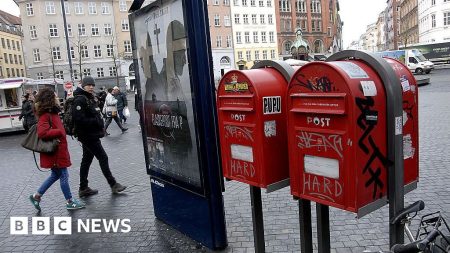 Layanan pos Denmark untuk berhenti mengirimkan surat