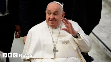 Paus Francis Menanggapi dengan baik terhadap pengobatan, kata Vatikan