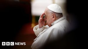 Paus Francis berbagi pesan suara dari rumah sakit