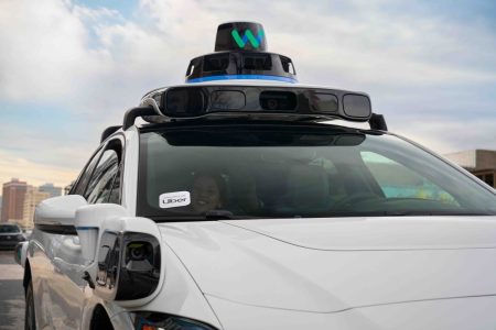 Pengguna Uber di Austin dicocokkan dengan Waymo Robotaxis