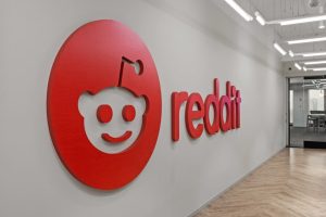 Saham Reddit telah melonjak 170% sejak IPO. Inilah mengapa bulan madu sekarang bisa berakhir.