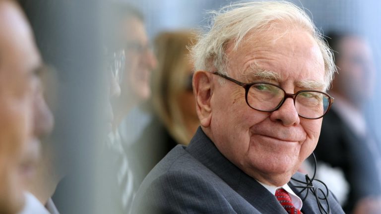 Saham Rumah Perdagangan Terbesar Jepang Rally Saat Buffett Hikes Stake